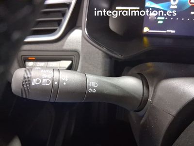 mitsubishi-colt-100t-glp-motion-12 Thumbnail