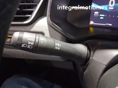 mitsubishi-colt-100t-glp-motion-12 Thumbnail