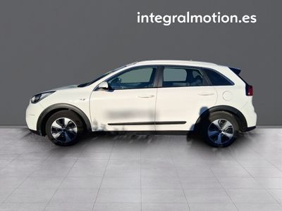 kia-niro-1-6-gdi-hev-104kw-141cv-business-23 Thumbnail
