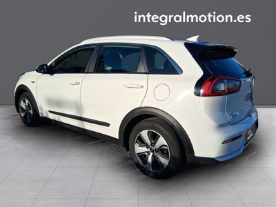 kia-niro-1-6-gdi-hev-104kw-141cv-business-3 Thumbnail