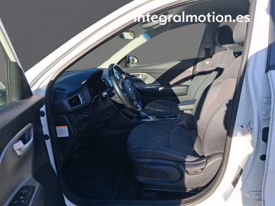 kia-niro-1-6-gdi-hev-104kw-141cv-business-5 Thumbnail
