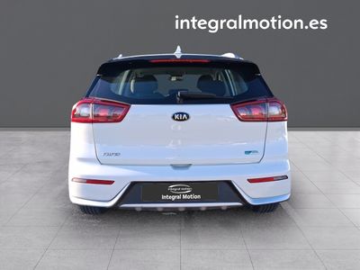 kia-niro-1-6-gdi-hev-104kw-141cv-business-24 Thumbnail