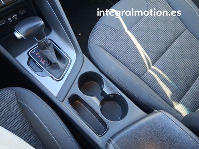 kia-niro-1-6-gdi-hev-104kw-141cv-business-21 Thumbnail
