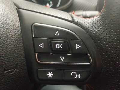 mg-zs-1-5-luxury-11 Thumbnail