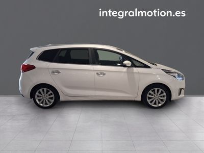 kia-carens-1-6-gdi-uefa-euro2016-eco-dynamics-25 Thumbnail