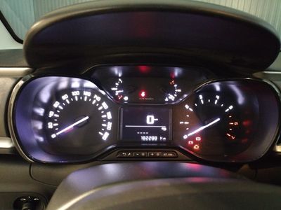 citro-n-c3-bluehdi-55kw-75cv-s-s-feel-7 Thumbnail