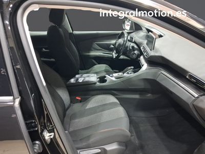 peugeot-3008-active-bluehdi-96kw-130cv-s-s-eat8-8 Thumbnail