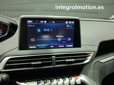 peugeot-3008-active-bluehdi-96kw-130cv-s-s-eat8-14 Thumbnail