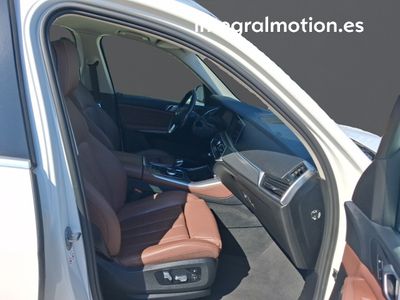 bmw-x5-xdrive25d-8 Thumbnail