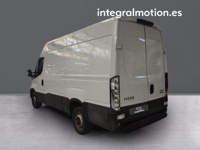 iveco-daily-35s14-l3h2-2-2-136-cv-17 Thumbnail