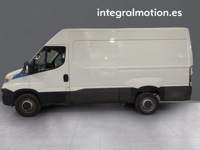 iveco-daily-35s14-l3h2-2-2-136-cv-12 Thumbnail