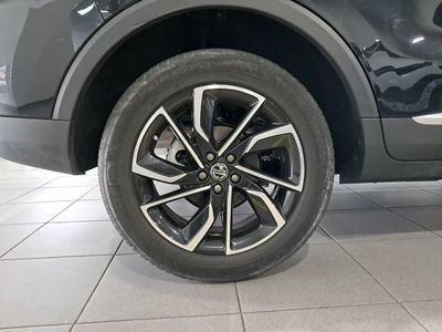 mg-zs-1-0t-luxury-11 Thumbnail