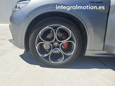 alfa-romeo-stelvio-2-2-di-sel-154kw-210cv-veloce-q4-28 Thumbnail