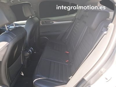 alfa-romeo-stelvio-2-2-di-sel-154kw-210cv-veloce-q4-9 Thumbnail