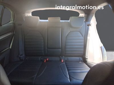 alfa-romeo-stelvio-2-2-di-sel-154kw-210cv-veloce-q4-19 Thumbnail
