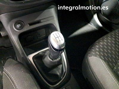 renault-captur-zen-tce-66kw-90cv-17 Thumbnail