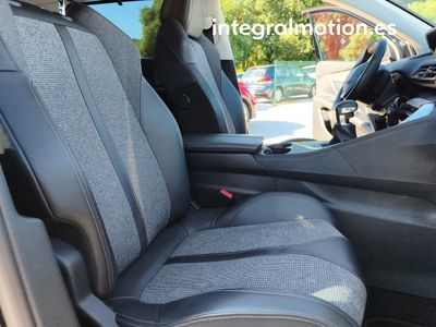peugeot-5008-allure-1-5l-bluehdi-96kw-130cv-s-s-8 Thumbnail