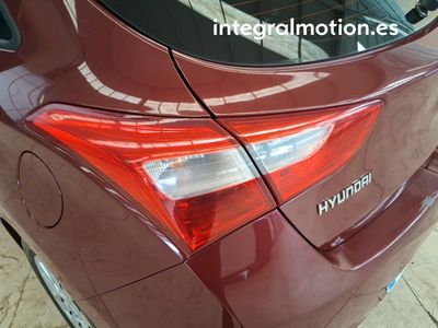 hyundai-i30-1-6-crdi-110cv-tecno-27 Thumbnail