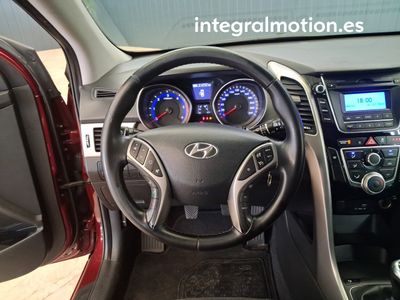 hyundai-i30-1-6-crdi-110cv-tecno-10 Thumbnail