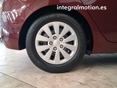 hyundai-i30-1-6-crdi-110cv-tecno-28 Thumbnail
