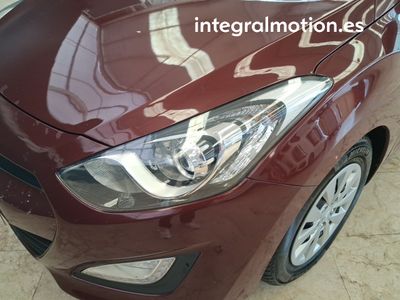 hyundai-i30-1-6-crdi-110cv-tecno-26 Thumbnail
