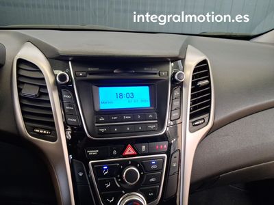 hyundai-i30-1-6-crdi-110cv-tecno-14 Thumbnail