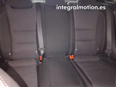hyundai-i30-1-6-crdi-110cv-tecno-19 Thumbnail