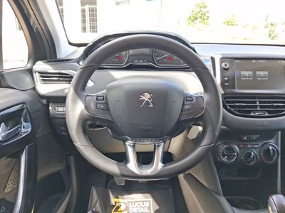 peugeot-208-5p-style-1-6-bluehdi-55kw-75cv-10 Thumbnail