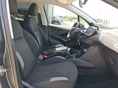 peugeot-208-5p-style-1-6-bluehdi-55kw-75cv-8 Thumbnail