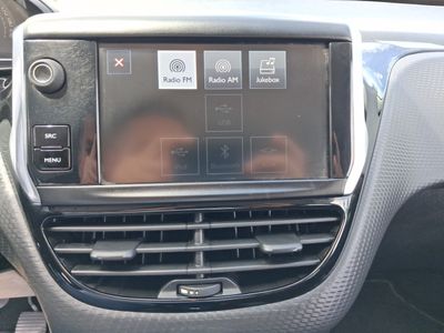 peugeot-208-5p-style-1-6-bluehdi-55kw-75cv-14 Thumbnail