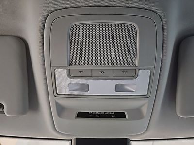 mg-zs-1-5-luxury-18 Thumbnail