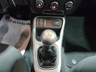 jeep-compass-1-4-mair-103kw-longitude-4x2-17 Thumbnail