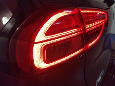 kia-niro-1-6-gdi-phev-104kw-141cv-emotion-27 Thumbnail
