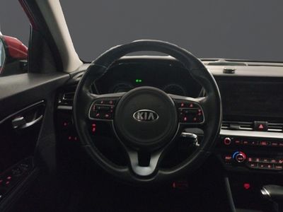 kia-niro-1-6-gdi-phev-104kw-141cv-emotion-10 Thumbnail