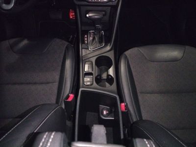 kia-niro-1-6-gdi-phev-104kw-141cv-emotion-21 Thumbnail