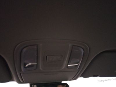kia-niro-1-6-gdi-phev-104kw-141cv-emotion-18 Thumbnail