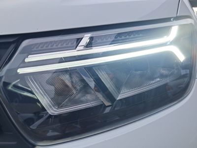 dacia-duster-prestige-bl-dci-85kw-115cv-4x4-26 Thumbnail