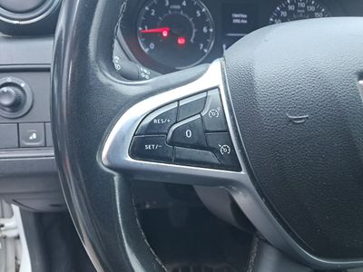 dacia-duster-prestige-bl-dci-85kw-115cv-4x4-11 Thumbnail