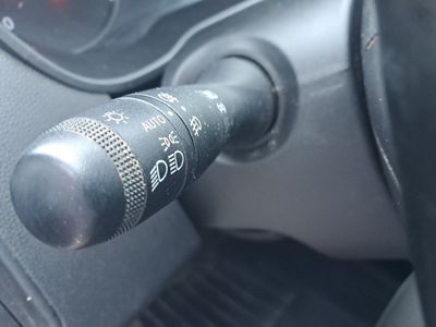 dacia-duster-prestige-bl-dci-85kw-115cv-4x4-13 Thumbnail