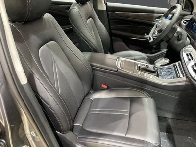 dfsk-600-600-luxury-8 Thumbnail