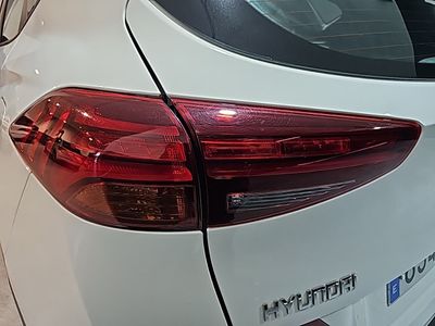 hyundai-tucson-1-6-crdi-100kw-136cv-48v-n-line-sky-dc-16 Thumbnail