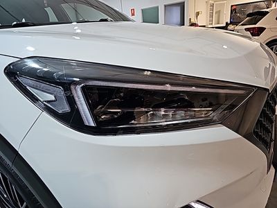 hyundai-tucson-1-6-crdi-100kw-136cv-48v-n-line-sky-dc-15 Thumbnail