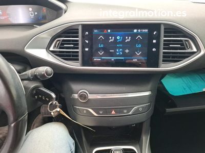 peugeot-308-5p-active-pack-bluehdi-130-s-s-eat8-6 Thumbnail