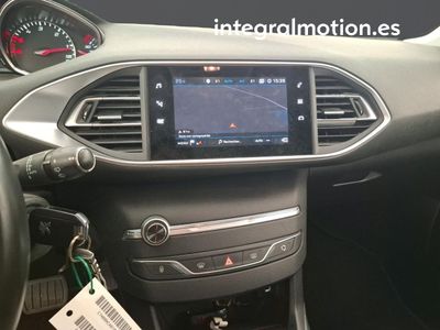 peugeot-308-sw-active-bluehdi-130-s-s-eat8-6 Thumbnail