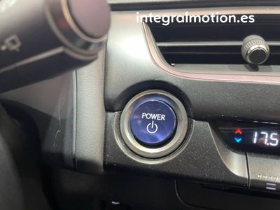 lexus-ux-2-0-250h-business-15 Thumbnail