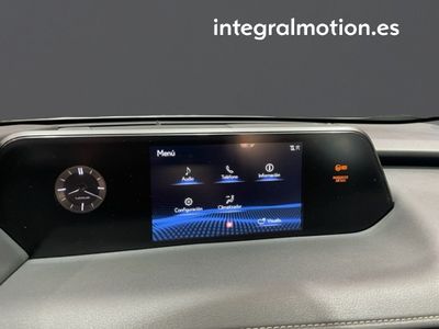 lexus-ux-2-0-250h-business-18 Thumbnail