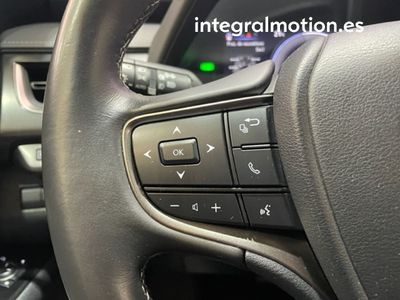 lexus-ux-2-0-250h-business-11 Thumbnail