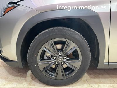 lexus-ux-2-0-250h-business-29 Thumbnail