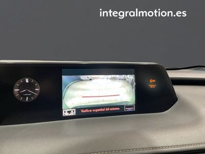 lexus-ux-2-0-250h-business-16 Thumbnail