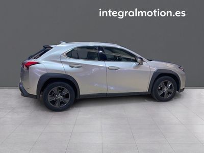 lexus-ux-2-0-250h-business-7 Thumbnail
